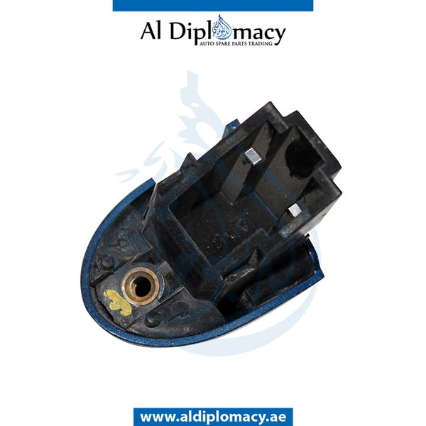 Right DOOR HANDLE COVER for BMW 1 Series E81 (2007-2011) models, Part Number UN-51217161422