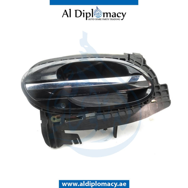 Right DOOR HANDLE for BMW 7 Series E65 (2001-2008) models, Part Number UN-51217194838