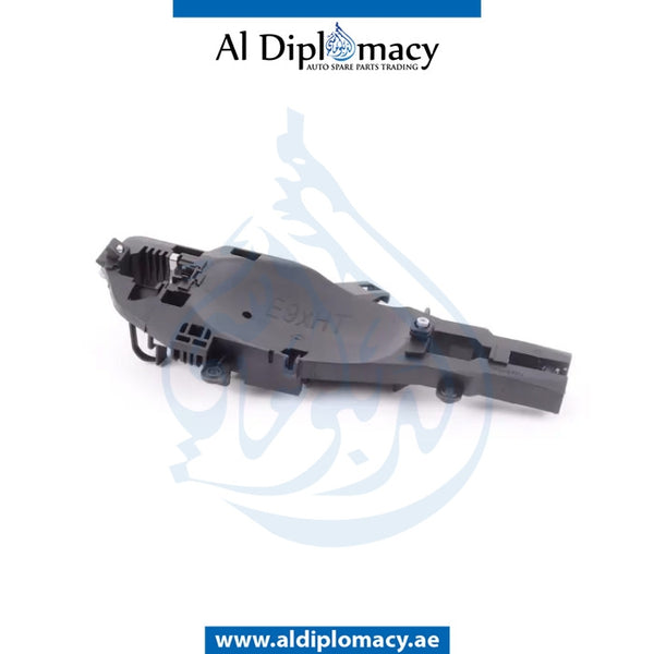 Right DOOR HANDLE CARRIER for BMW 3 Series E90 (2005-2011) models, Part Number UN-51227199840