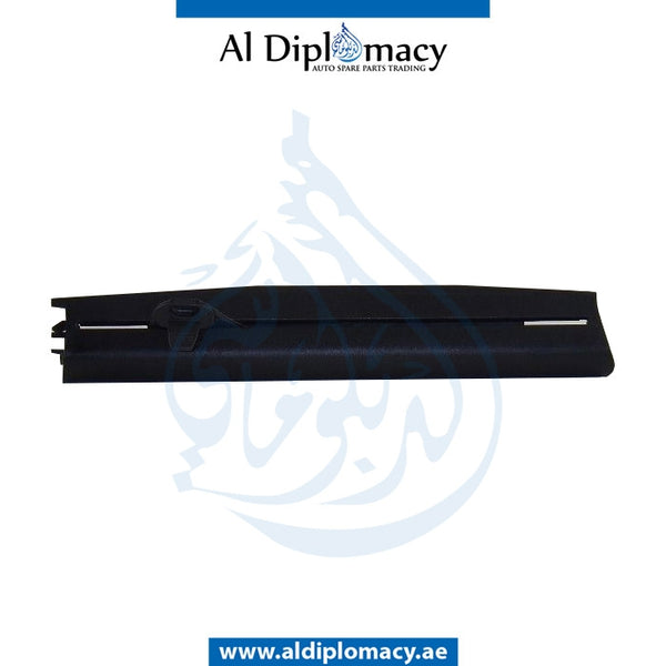 Left DOOR SUN BLIND for BMW 3 Series E91 (2005-2013) models, Part Number UN-51357129815