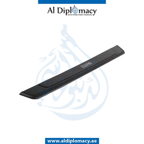 Right DOOR ENTRANCE COVER for BMW Z4 Series E86 (2005-2008) models, Part Number UN-51477016654