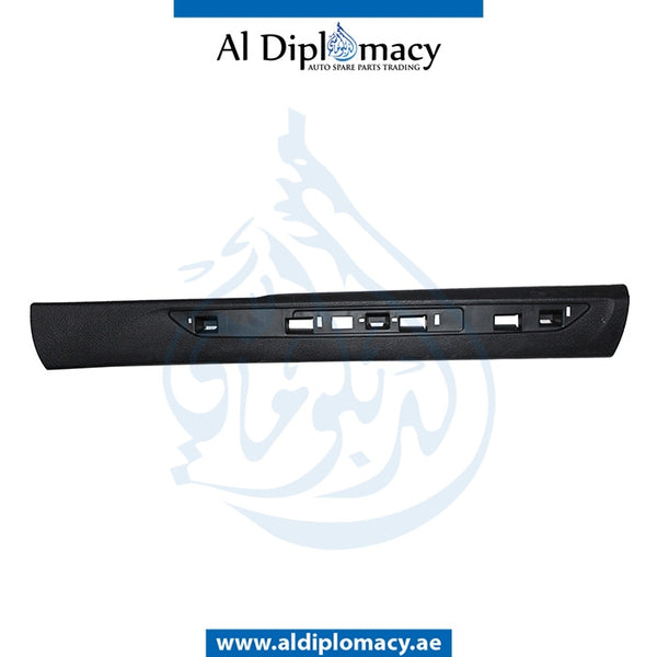 Front Right DOOR ENTRANCE COVER for BMW X5 Series F15 (2013-2018) models, Part Number UN-51477329464