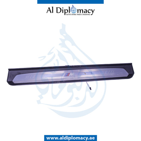 Left DOOR ENTRANCE COVER for BMW 8 Series G14 (2018-2023) models, Part Number UN-51478076665