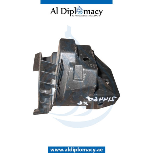 Left BELT DEFLECTOR for BMW X6 Series E71 (2008-2014) models, Part Number UN-51479129167