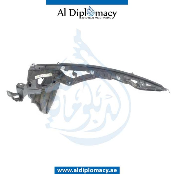 Right FENDER BRACKET for BMW X5 Series E70 (2006-2013) models, Part Number UN-51657157990