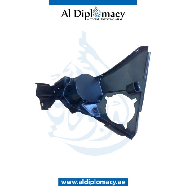 Right Upper ENGINE COMPARTMENT COVER for BMW 5 Series E39 (1995-2003) models, Part Number UN-51718159990