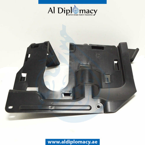 Front Right STEERING ASSEMBLY COVER for BMW X5 Series G05 (2018-2023) models, Part Number UN-51757424918