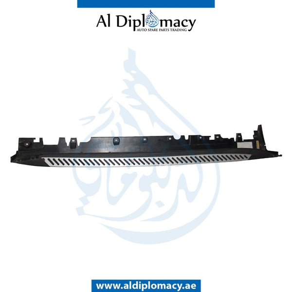 Left SIDE STEP for BMW X5 Series F15 (2013-2018) models, Part Number UN-51777294379