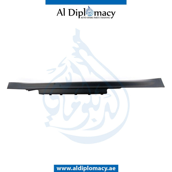 Right SIDE SKIRT for BMW 4 Series F82 (2017-2020) models, Part Number UN-51778059628