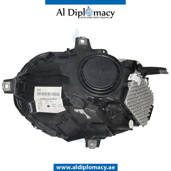 Right Headlight, Led, COMPLETE for Mini Cooper Mini Clubman F54 (2015-2019) models, Part Number UN-63117383216-CO