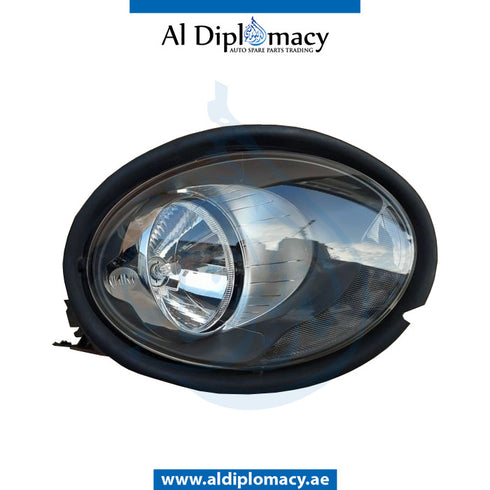Right Headlight, COMPLETE for Mini Cooper Mini Clubman F54 (2015-2019) models, Part Number UN-63117401604-CO