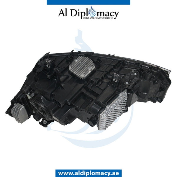 Right Headlight, ADAPTIVE Led, COMPLETE for BMW 6 Series G32 (2017-2020) models, Part Number UN-63117461884-CO