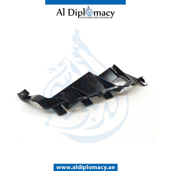 Left HEADLIGHT BRACKET for BMW 5 Series E39 (1995-2003) models, Part Number UN-63126904043