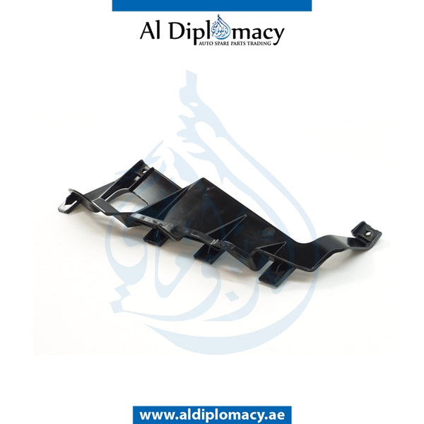 Right HEADLIGHT BRACKET for BMW 5 Series E39 (1995-2003) models, Part Number UN-63126904044