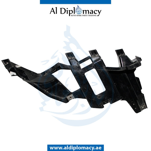 Right HEADLIGHT BRACKET for BMW X5 Series E53 (1999-2006) models, Part Number UN-63126927798