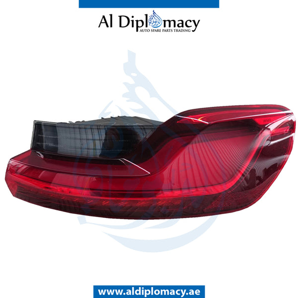 Right STOPLIGHT FINISHER for BMW 8 Series F91 (2019-2023) models, Part Number UN-63217451770