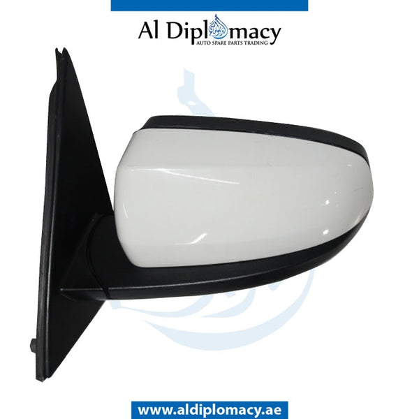 Left Mirror, WITH Camera, White, COMPLETE for BMW X5 Series E70 (2006-2013) models, Part Number UN-E70MIR-FL+CAM-CO-WH