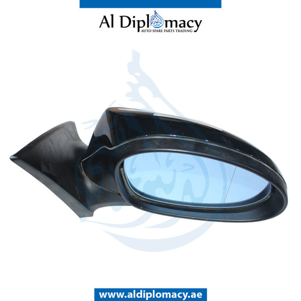 Right Mirror, Black, COMPLETE for BMW 3 Series E93 (2005-2013) models, Part Number UN-E93MIR-FR-CO-BK