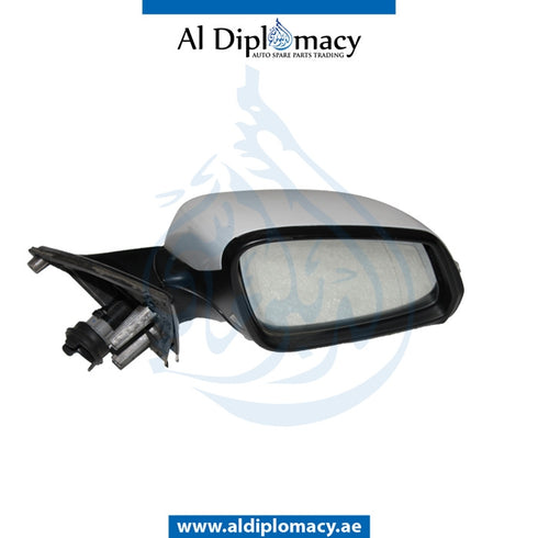 Right Mirror, WITH Camera, White, COMPLETE for BMW 7 Series F01 (2008-2015) models, Part Number UN-F01MIR-RH+CAM-CO-WH