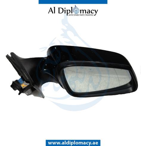 Right Mirror, WITH Camera, Black, COMPLETE for BMW 5 Series F10 (2010-2016) models, Part Number UN-F10MIR-RH+CAM-CO-BK