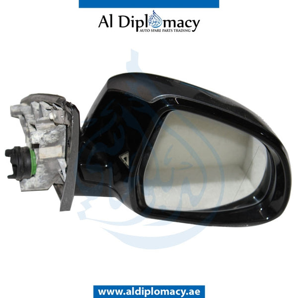 Right Mirror, WITH Camera, COMPLETE for BMW X5 Series F15 (2013-2018) models, Part Number UN-F15MIR-RH+CAM-CO-G2