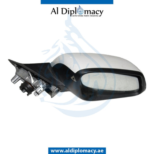 Right Mirror, WITH Camera, White, COMPLETE for BMW 3 Series F30 (2011-2015) models, Part Number UN-F30MIR-RH+CAM-CO-WH