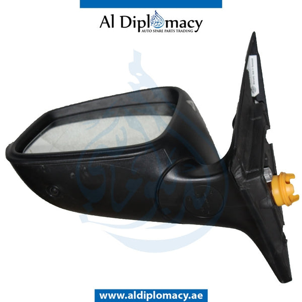 Left Mirror, WITH Camera, Silver, COMPLETE for BMW 4 Series F32 (2013-2017) models, Part Number UN-F33MIR-LH+CAM-CO-SL