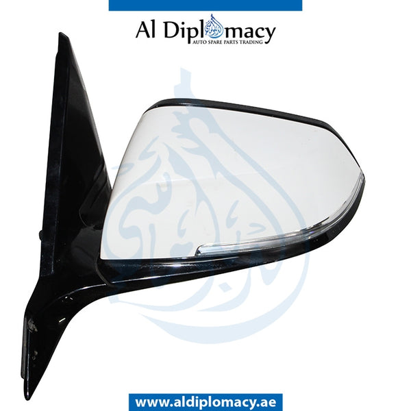 Left Mirror, White, Complete, M2 for BMW 1 Series F87 (2018-2021) models, Part Number UN-F87(M2)MIR-FL-CO-WH