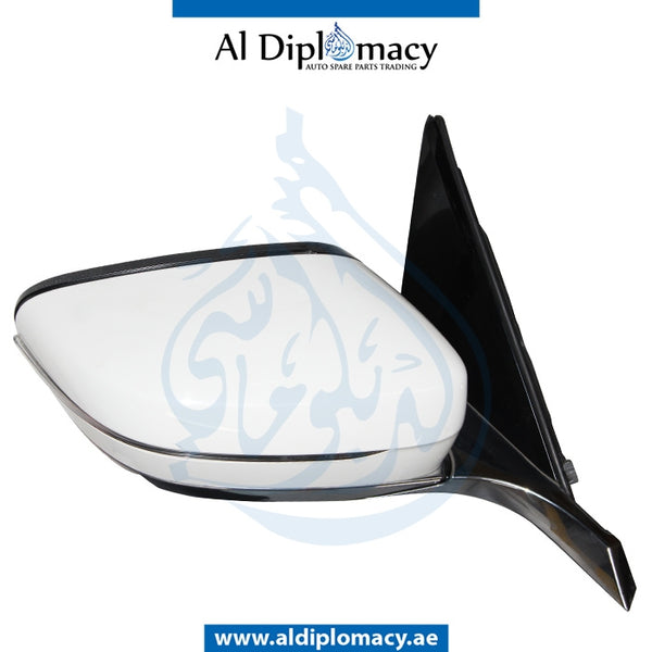 Right Mirror, White, COMPLETE for BMW 7 Series G11 (2015) models, Part Number UN-G11MIR-RH-CO-WH