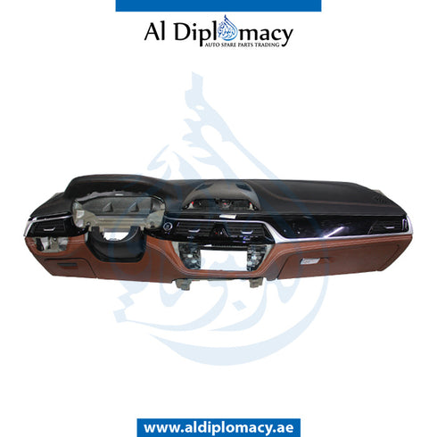 Dashboard, BLACK AND Brown, WITH HEAD UP Display, COMPLETE for BMW 5 Series G30 (2016-2020) models