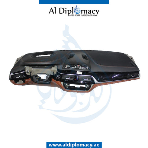 Dashboard, BLACK AND Brown, WITH HEAD UP Display, COMPLETE for BMW 5 Series G30 (2016-2020) models