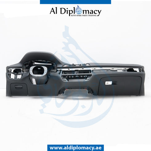 Dashboard, Black, WITH HEAD UP Display, COMPLETE for BMW 6 Series G32 (2017-2020) models