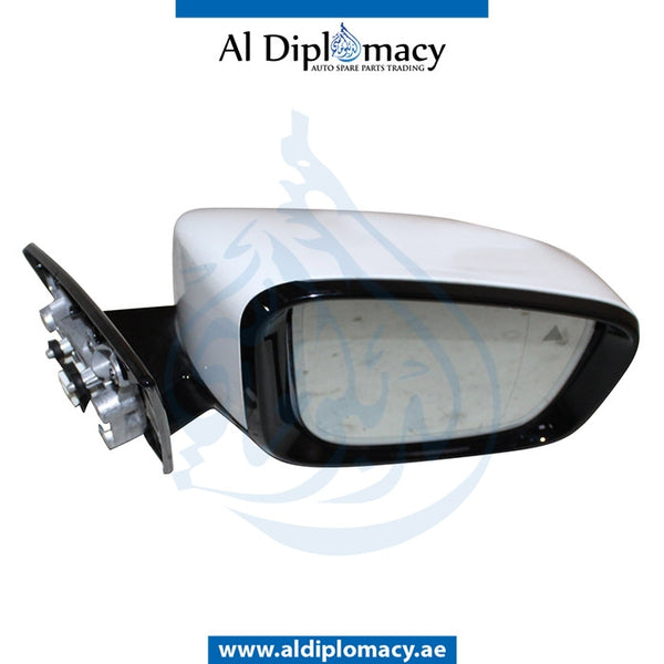 Right Mirror, WITH Camera, White, COMPLETE for BMW 6 Series G32 (2017-2020) models, Part Number UN-G32MIR-RH+CAM-CO-WH