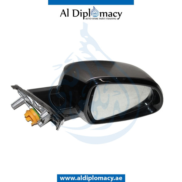 Right Mirror, WITH Camera, COMPLETE for BMW X4 Series F26 (2014-2018) models, Part Number UN-X4/F26MIR-RH+CAM-CO-G1